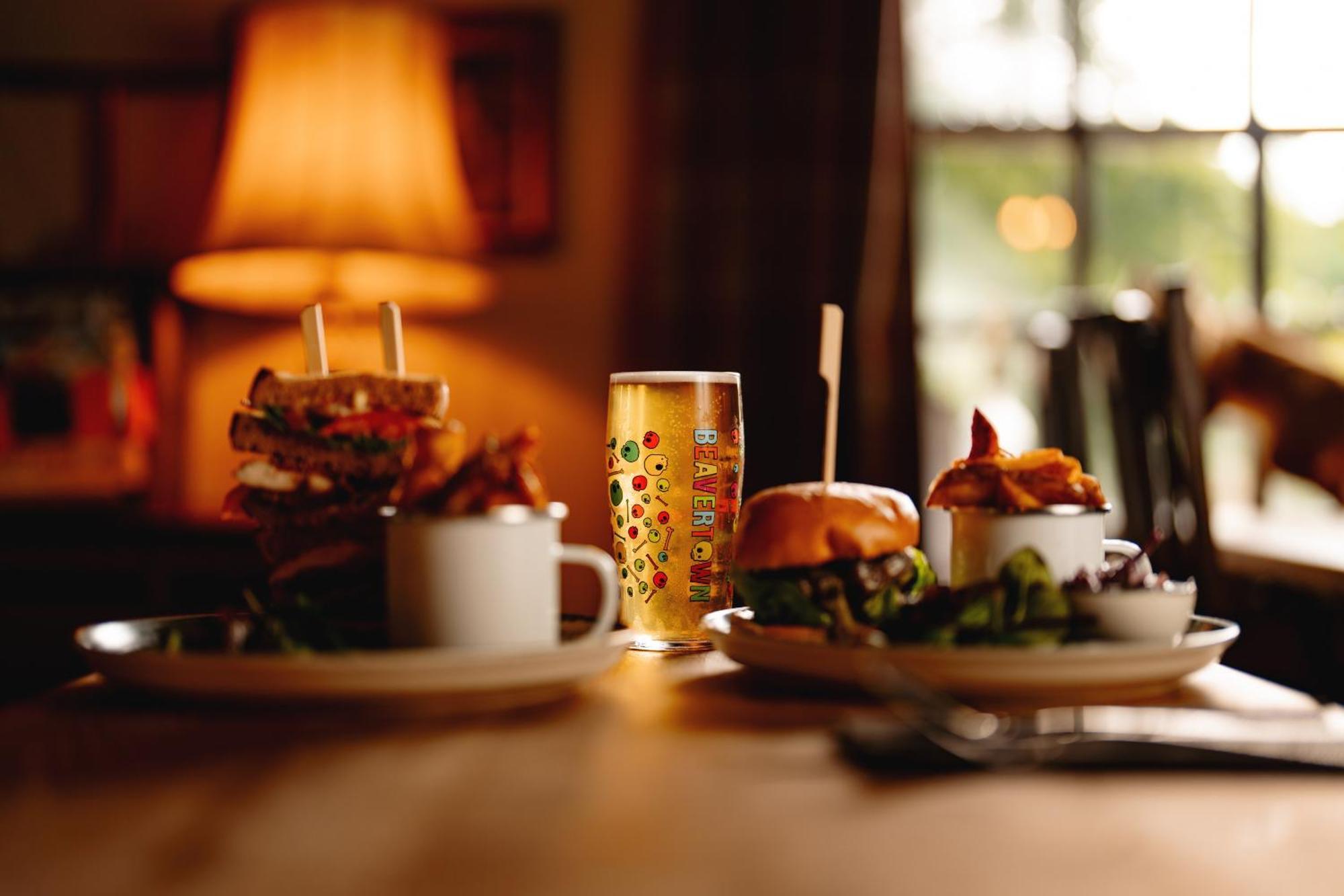 Wheatacre White Lion Otel Burgh Saint Peter Dış mekan fotoğraf